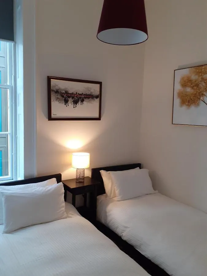 St James Quarter 2 Bed Apartment 에든버러