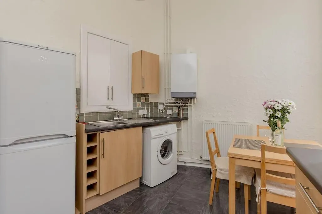 St James Quarter 2 Bed Apartment Edinburgh 0*,  Großbritannien